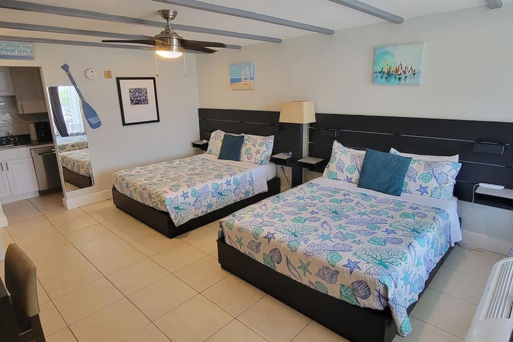 רסקין River Delight,Studio109, Beach & Pool Steps Away + Wifi מראה חיצוני תמונה